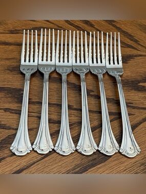 6 International RESPLENDENCE Dinner Forks Stainless 18/10 Flatware NEW 7 1/2”